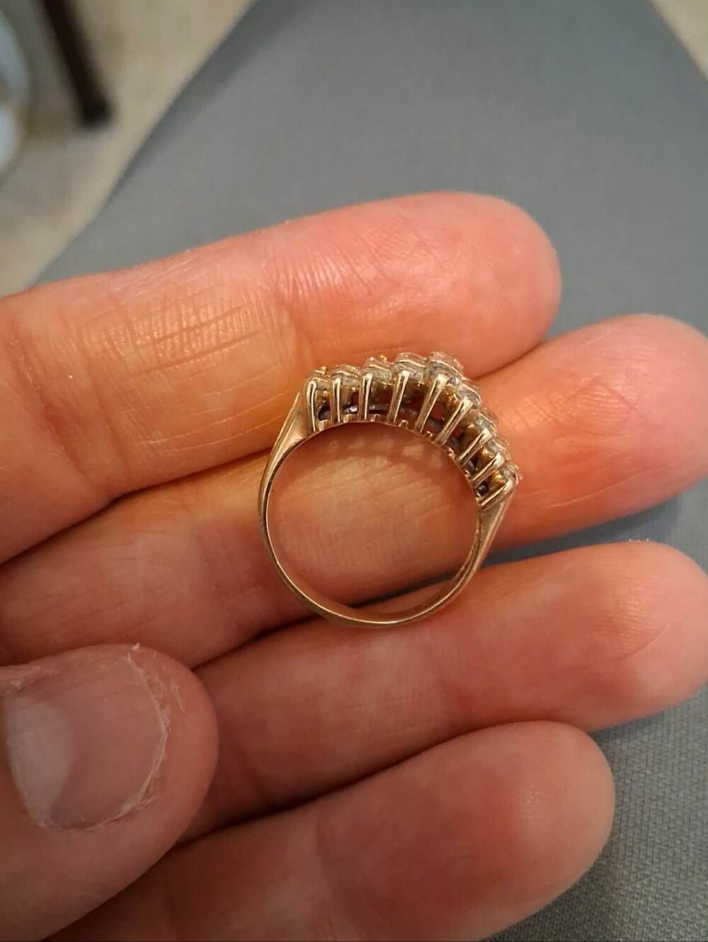 Yellow Gold Cluster Diamond Band - 10k Round Brilliant 1.10 ctw Ring Size 7 - Picture 9 of 9